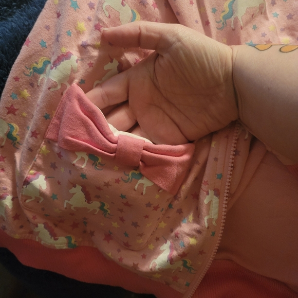 Plus sized 2xl unicorn lightweight zip up hoodie - Picture 4 of 7